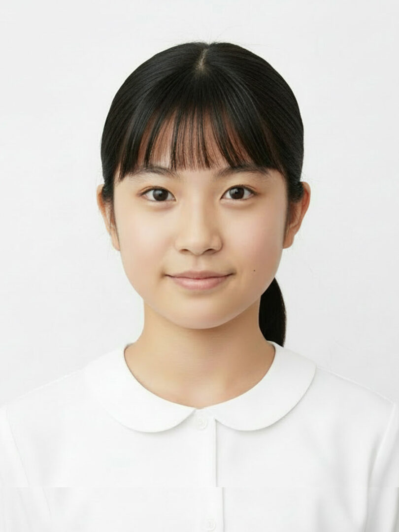 中学受験 証明写真 髪型:後ろで一つくくり